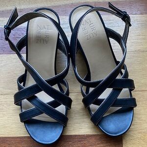 Naturalizer Black Strappy Sandals